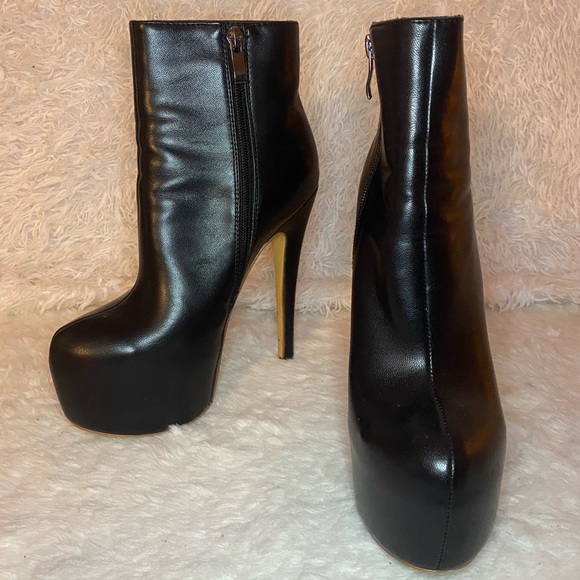 Black Faux Leather | Platform Pump | Six Inch Heeled Bootie - Picture 10 of 12